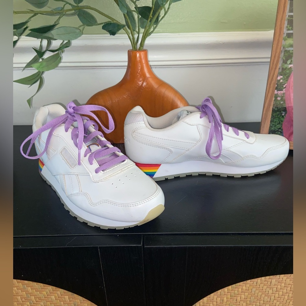 Women’s Reebok Classic Harman All for love Pride running sneaker